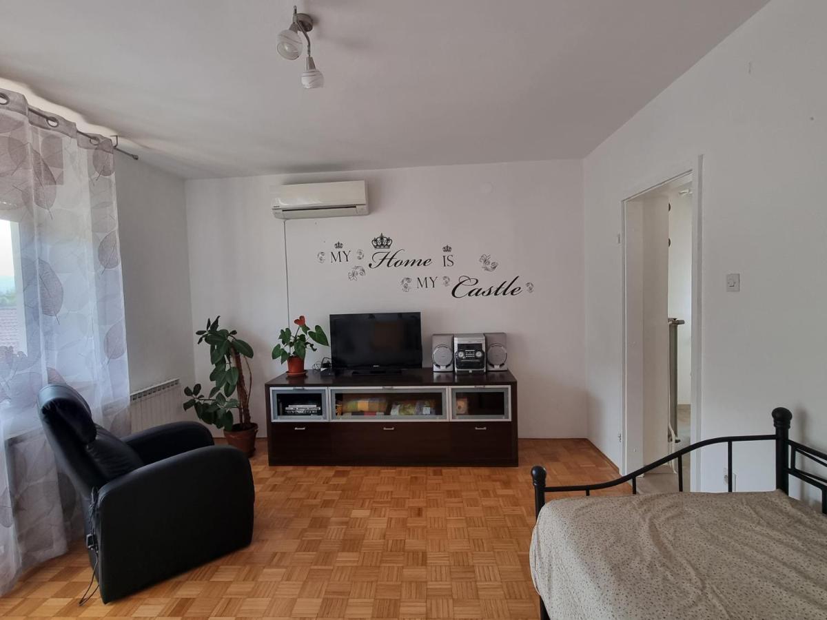 Apartma Doma Tolmin Exterior foto